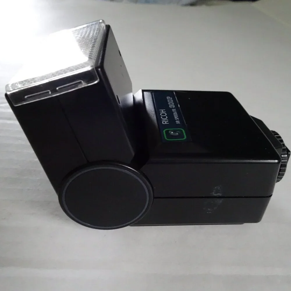 Ricoh XR Speedlite 300P Camera Flash